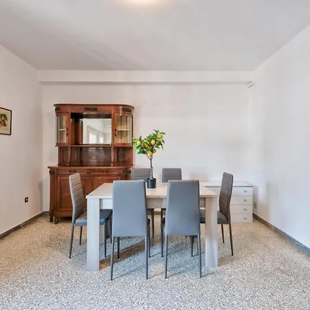 Venice H&s Private With Ac *