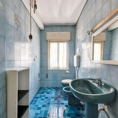 Venice H&s Private With Ac 게스트하우스 *