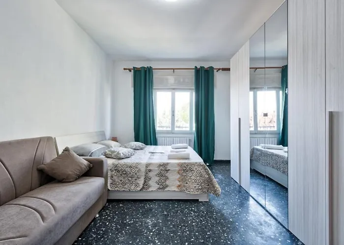 Venice H&s Private With Ac 게스트하우스 *